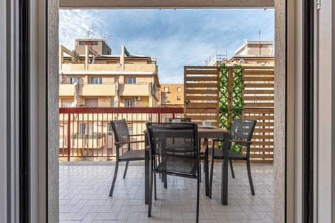 Apartment | Terrace/patio