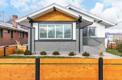  A classic exterior meets modern charm. This cozy home is ready to welcome you.