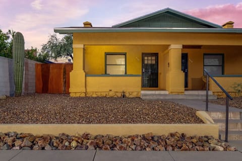Welcome! This unit is one of two in a duplex. This listing is for the 1-bedroom, 1-bath unit on the left.