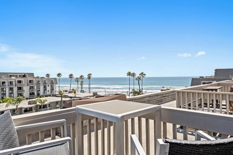 C302 - Surfside Sanctuary