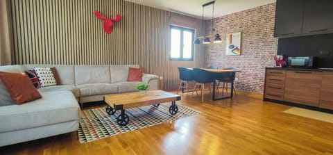 3aacfca0-5030-4c1b-9cb4-75ad6e15db80