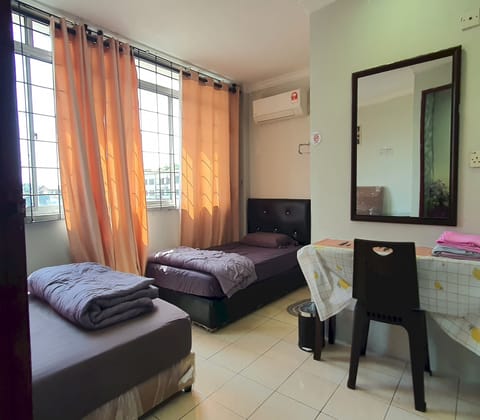 Superior Suite | Laptop workspace, free WiFi, bed sheets