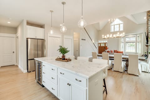 House (4 Bedrooms) | Interior