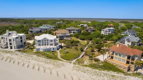 House, 6 Bedrooms | Aerial view