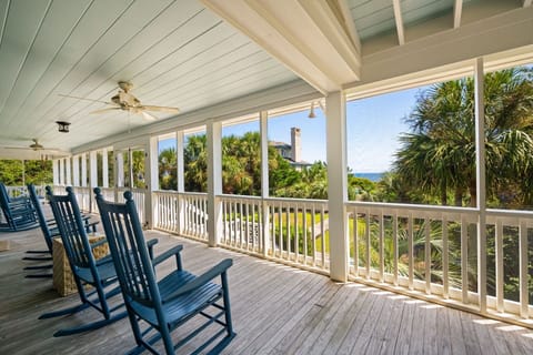 House, 6 Bedrooms | Property grounds