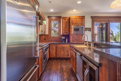 Chef`s kitchen is fully stocked!