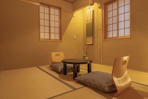 Standard Twin Room | Down comforters, in-room safe, free WiFi, bed sheets