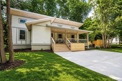 Welcome to Steps Away Cottage!