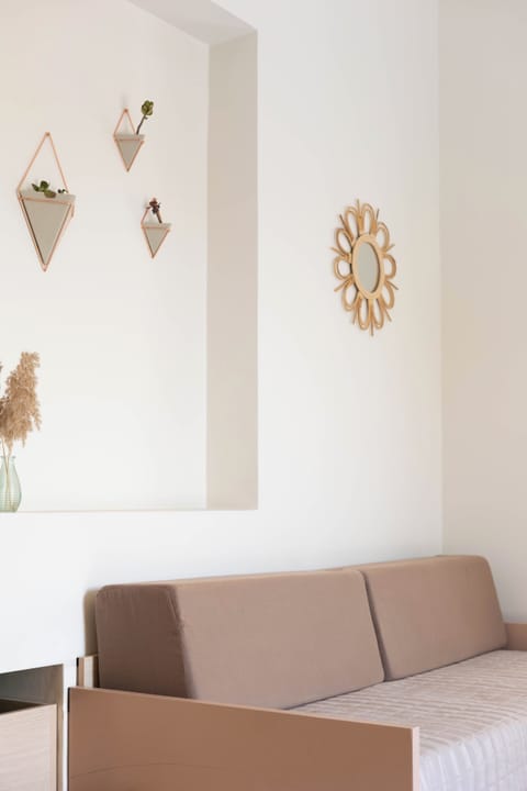 Comfort Quadruple Room | In-room safe, desk, blackout drapes, free WiFi