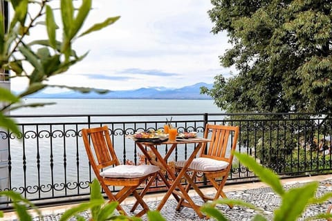 Deluxe Double or Twin Room, Balcony, Lake View | Terrace/patio