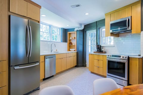 There's plenty of room to whip up a meal in this kitchen! 