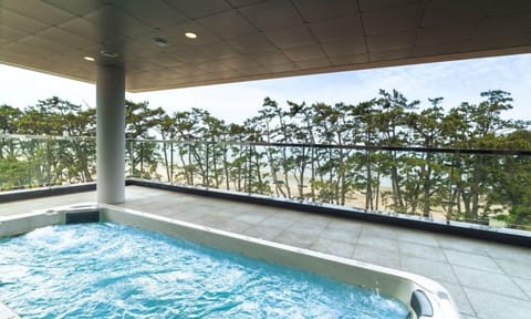 Luxury Family | Terrace/patio