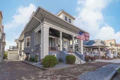 #coveredporch, #relax,  #peoplewatching