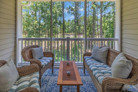 Screened Patio Sitting Area