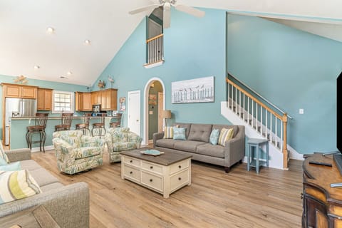 2nd Floor Living Room