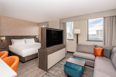 In-room safe, free WiFi, bed sheets