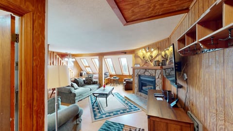 Indoors, Furniture, Living Room, Hardwood, Home Decor