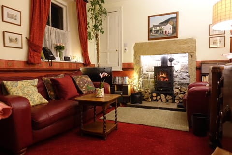 Cottage | Interior