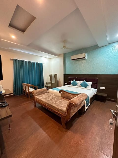 Double Room | Free WiFi