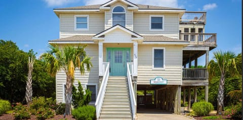 Let the Son Shine (Home w/ Beach Access, Pool, and Spa)