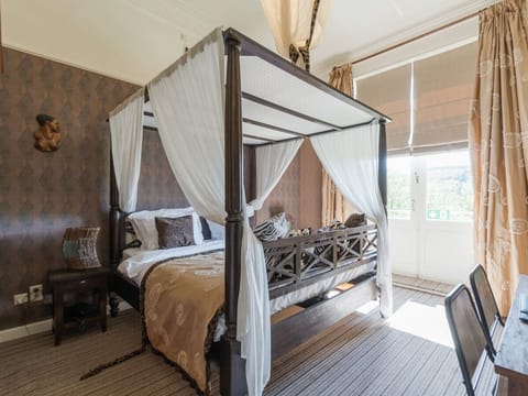 Deluxe Double Room | In-room safe, individually furnished, desk, laptop workspace