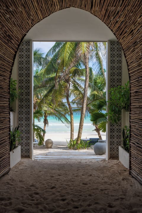 Private beach, white sand, beach umbrellas, beach towels