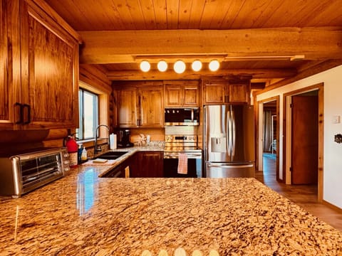 Kitchen- Located on Main Level