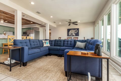 003 Dreamcatcher Living Space