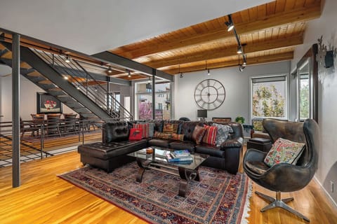 Living room, couch, coffee table