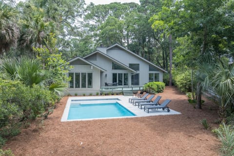 Fantastic pool is 26' X 15' with a sunshelf that's 6' by 15 ft, which is great for sitting with the little ones, or relaxing in the pool with an adult beverage!
