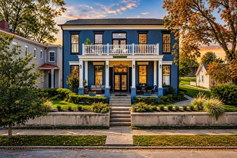 This 1840s built beauty, Jeffersonville's first public hospital, survived the 1937 Louisville flood and stands strong, telling stories of the past, enriching the present, and waiting for you to make your memories.