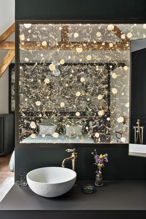 Luxury Double or Twin Room, 1 King Bed, Bathtub, Park View | Premium bedding, pillowtop beds, individually decorated