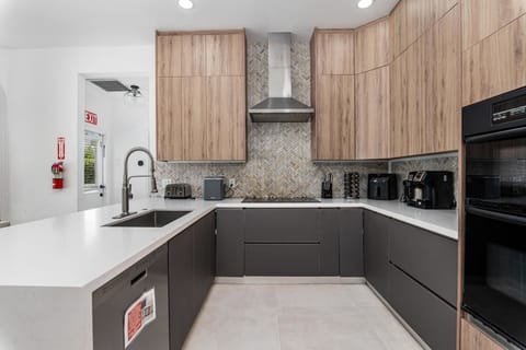 Villa (Multiple Bedrooms) | Interior