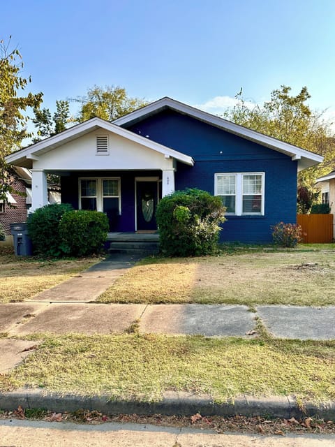 Charming Bungalow in wackable neighborhood. Enjoy easy access and curb appeal at this bold blue Sears Catalog home. Your cozy getaway starts Here!