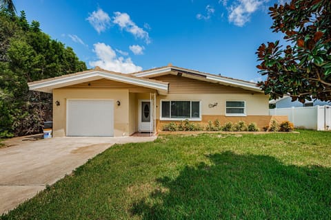 1-web-or-mls-Front20Exterior201