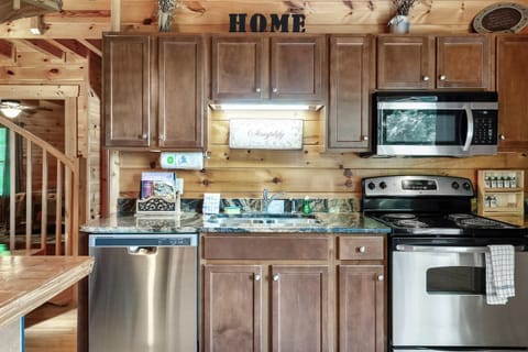 Elevate your kitchen game with must-have appliances: a powerful stove 🔥, a versatile microwave 🍜, a handy dishwasher 🍽️, and a stylish refrigerator

#Summer