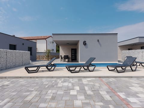 Holiday Home Swimming Pool
