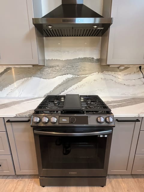 Gas Stove, Oven, and Convection