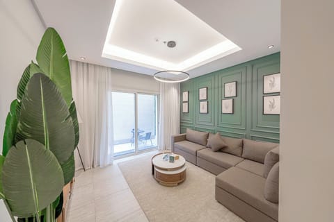 Apartment | Living area | Flat-screen TV