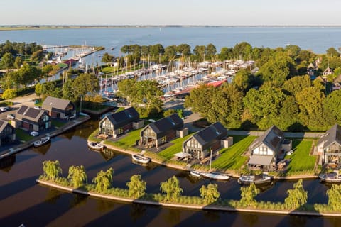 Immediate Surroundings [summer] (<1 km)
