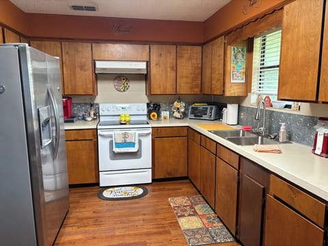 Kitchen. Fully equipped.