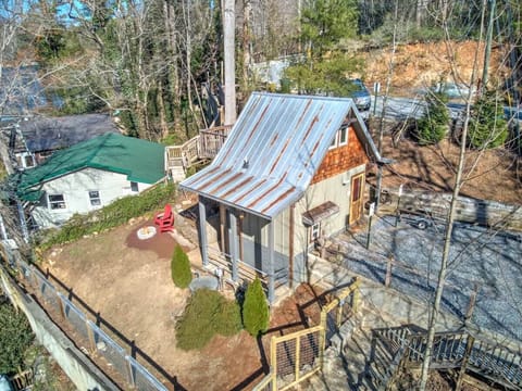 PMI Blue Ridge welcomes you to The Hummingbird House.