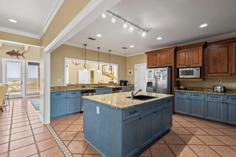 Yellowbird Too Kitchen Area