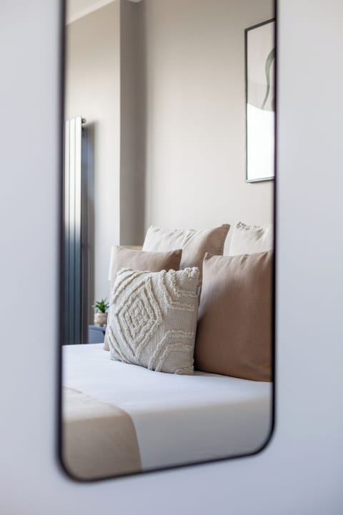 2 bedrooms, hypo-allergenic bedding, individually furnished