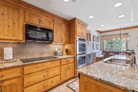 charter-6350-4341_51151511924_o