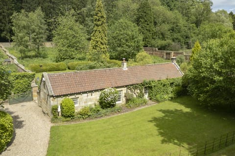 The Old Potting Shed, Egton, near Whitby: Nestled within the dramatic wild landscape of the North York Moors National Park and surrounded by 6,000 acres of woodland, river, moors, and meadows on the Egton Estate