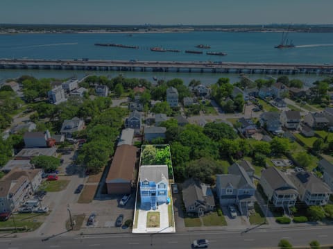 Walk to the water from this spacious Ocean View Norfolk beach house