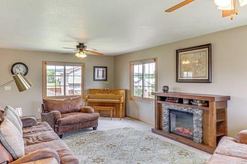 Black Hawk Vacation Rental | 3BR | 2.5BA | 2,640 Sq Ft | Stairs Required