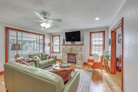 Hot Springs Vacation Rental | 3BR | 2BA | 1,900 Sq Ft | 1 Step to Enter