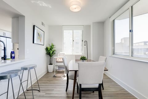 4 seater dining area